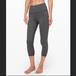 NWT Wunder Under High Rise Crop Luxtreme - sz 12